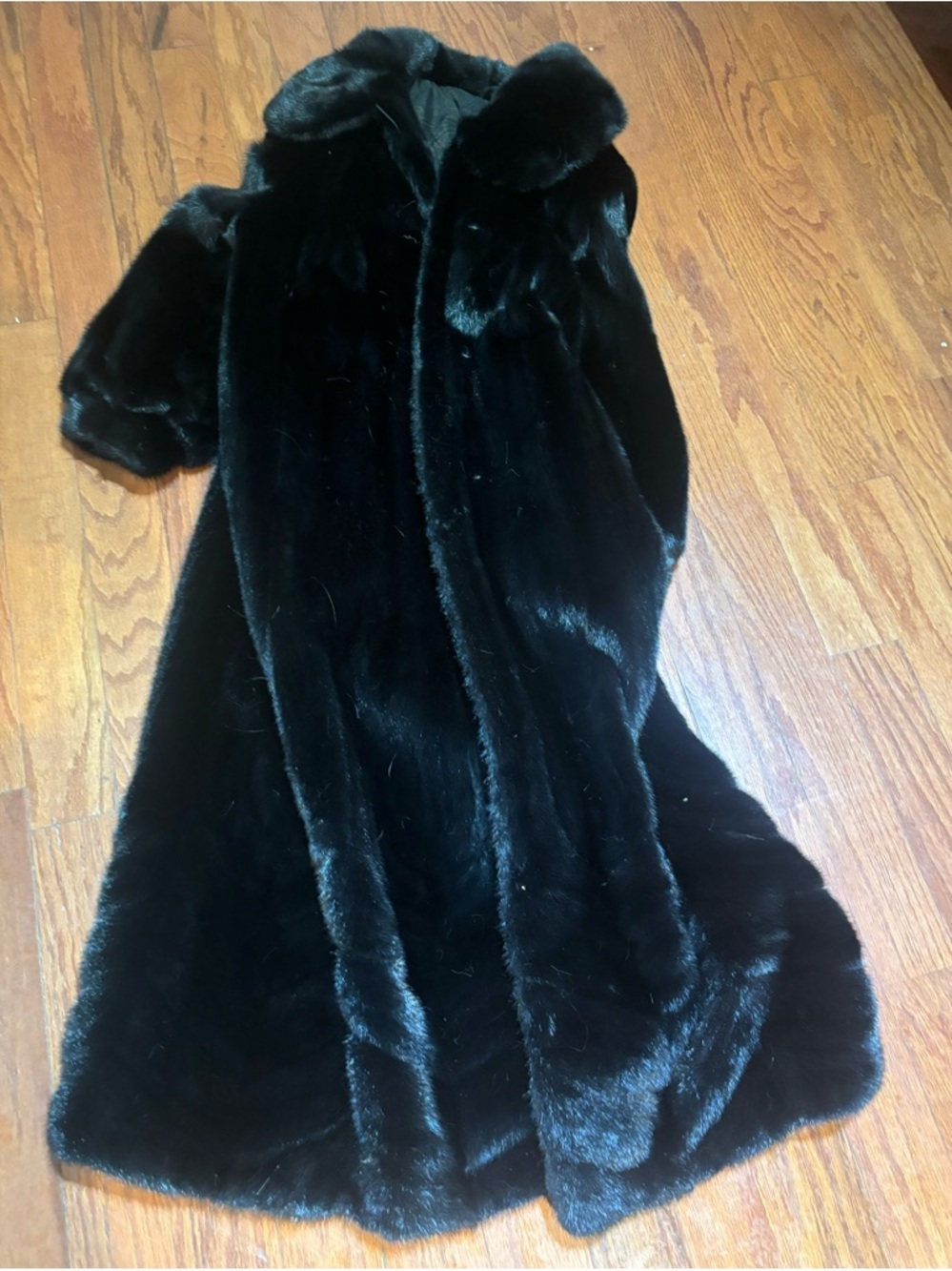 Valentino full length black fur - Picture 12 of 15